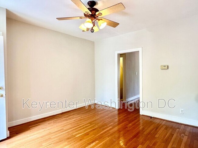 Building Photo - 1528 8th St NW