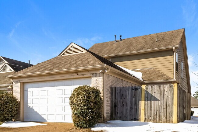 Building Photo - 1498 Lawson Dr