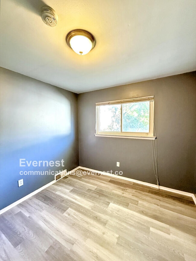 Building Photo - 20853 Garden Ln