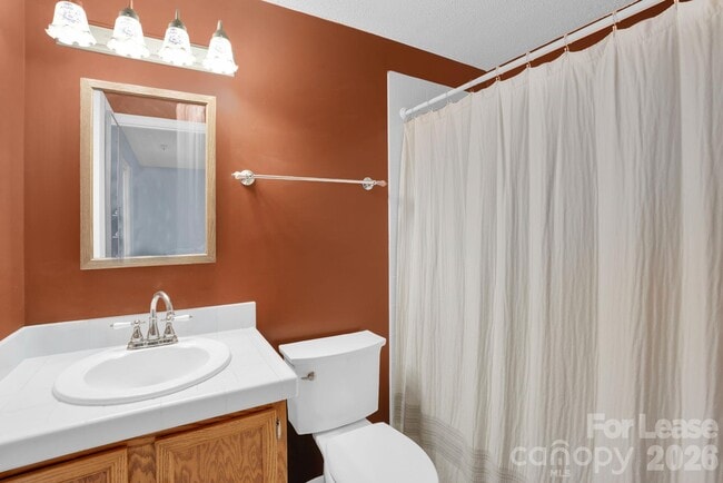 Building Photo - 2427 Studley Rd