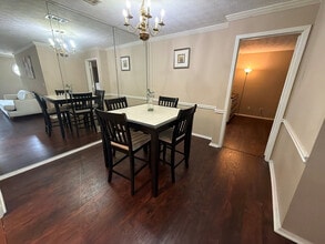 Building Photo - Room in Condo on Brockett Pl