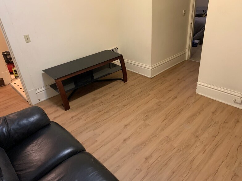 Building Photo - 1224 Vilas Ave