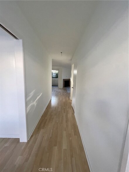 Building Photo - 811 6th St