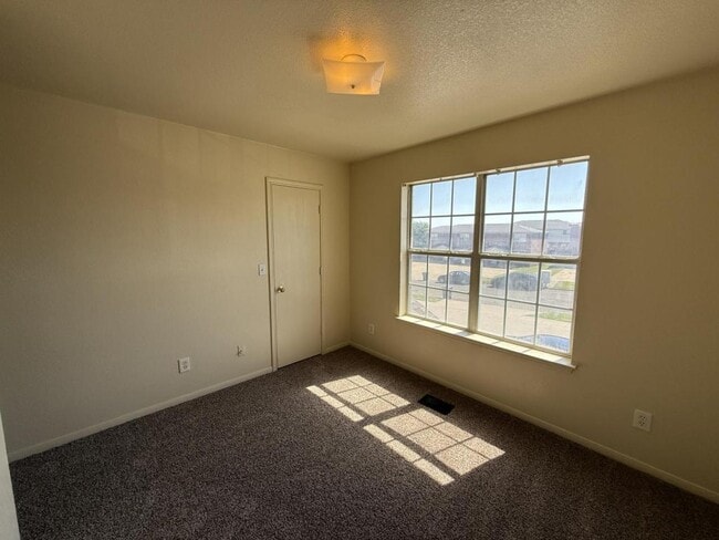 Building Photo - 2811 Cantabrian Dr