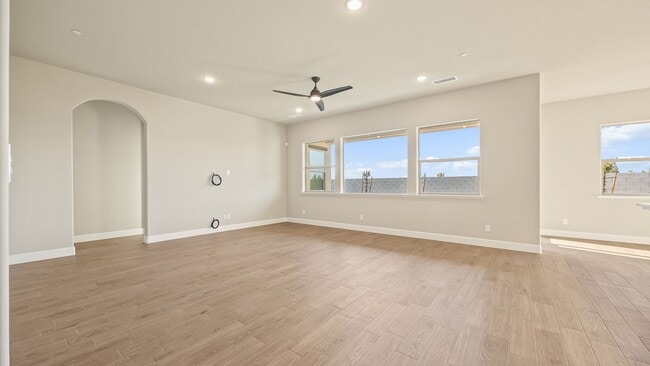 Building Photo - Brand New Granville Home
