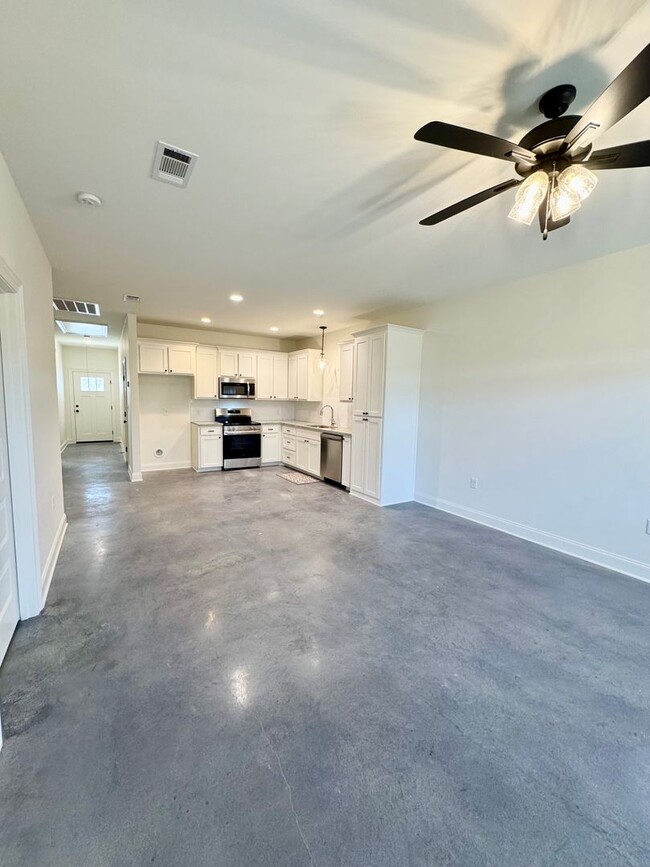 Building Photo - 2BD/2BA Townhome for Lease in Denham Springs! The Cottages at Beaver Creek
