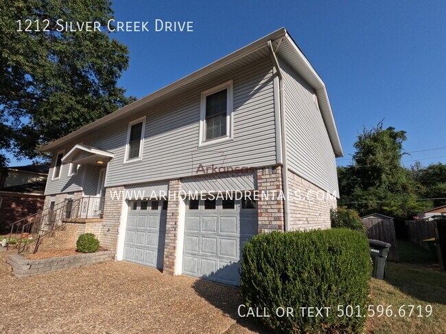 Building Photo - 1212 Silver Creek Dr