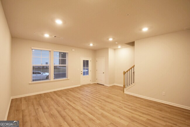 Building Photo - 140 Reese St