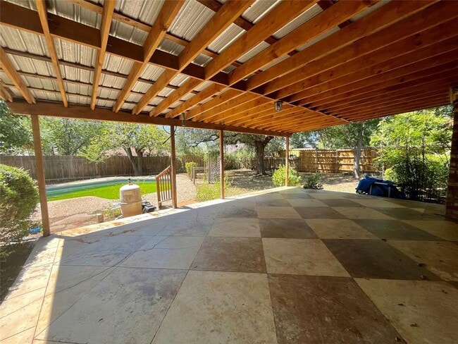 Building Photo - 2307 Monarch Dr