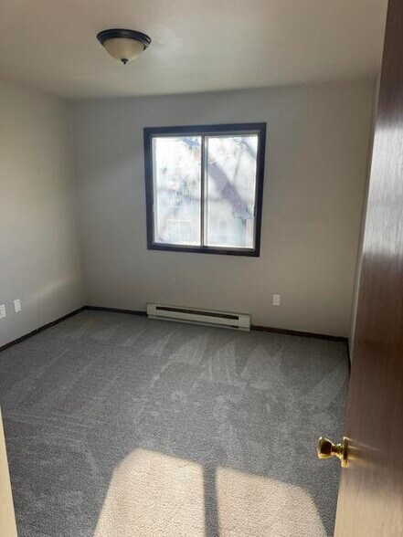 Building Photo - N115W17103 Armada Dr