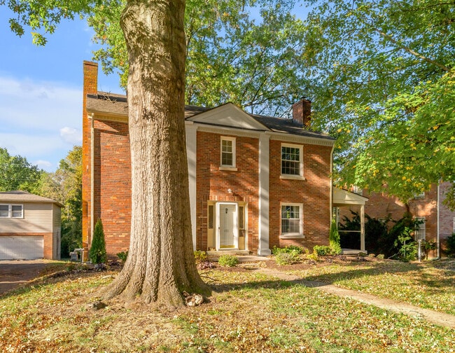 Building Photo - 494 Bob O Link Dr