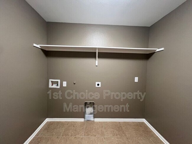 Building Photo - 4309 Bewley Dr