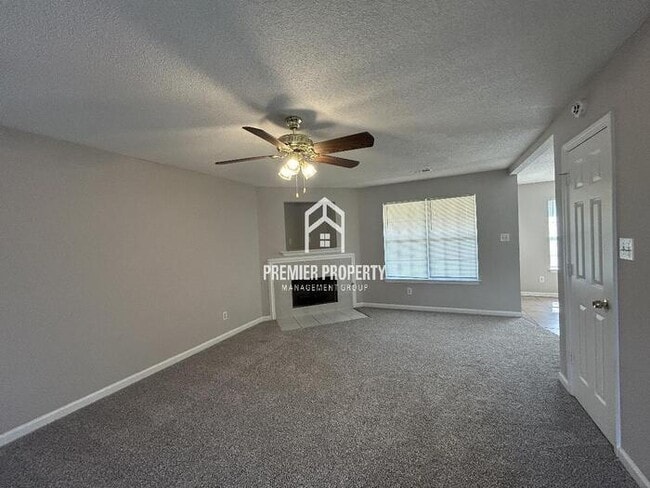 Building Photo - 7699 Ivy Bend Cove