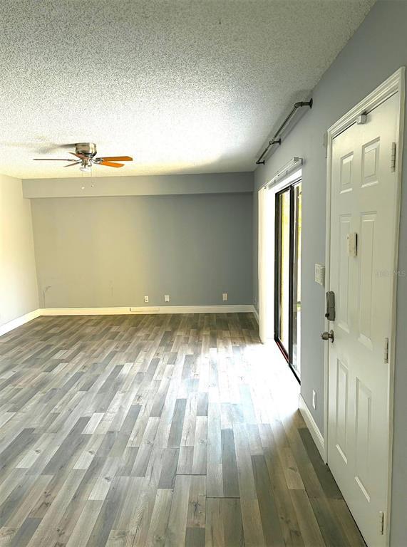 Building Photo - 5371 Bamboo Ct