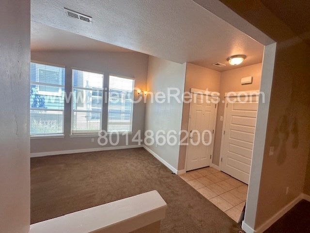 Building Photo - Apply this month and enjoy a $500 move-in ...