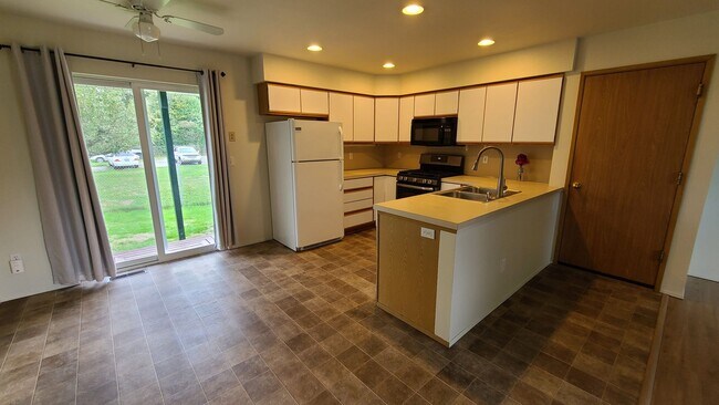 Building Photo - Borseth Street