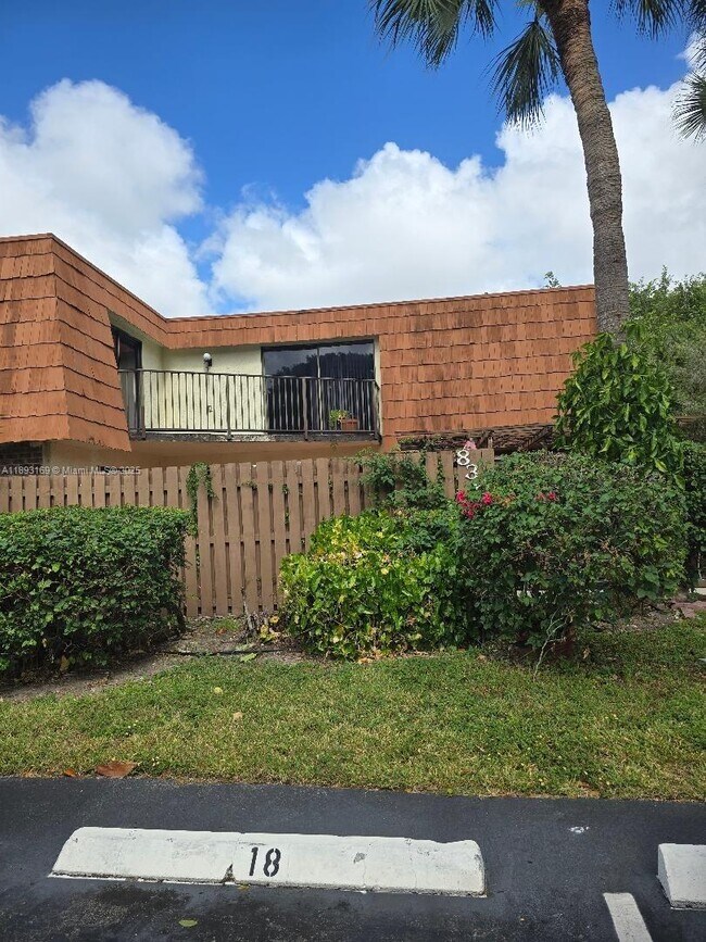 Building Photo - 8369 N Coral Cir