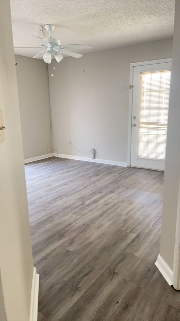Building Photo - Come see this 1 bedroom, 1 bath condo for rent in Central Tampa!