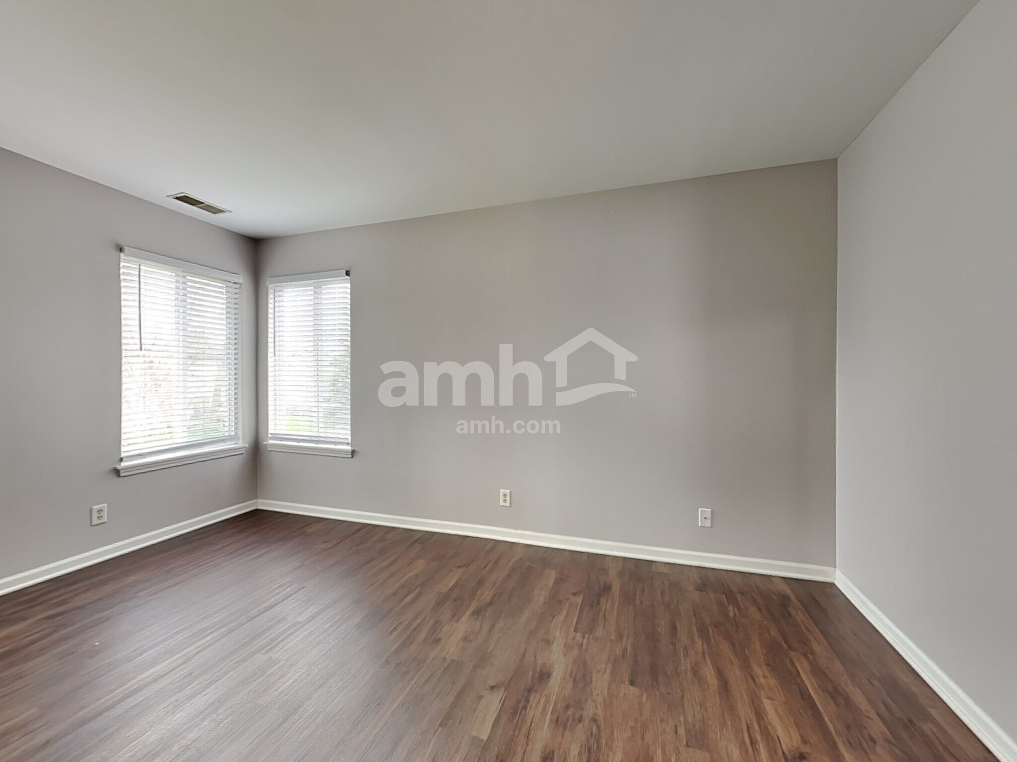 Building Photo - 20934 W Bloomfield Dr