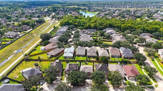 Building Photo - 5711 Kenwood