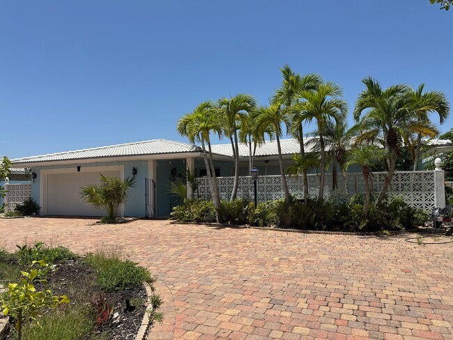 Building Photo - 498 Brightwaters Dr