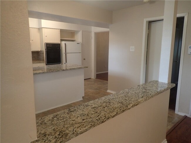 Building Photo - 7549 Brentcove Cir