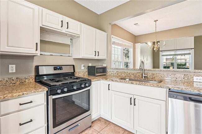 Building Photo - 1726 Taynton Cir