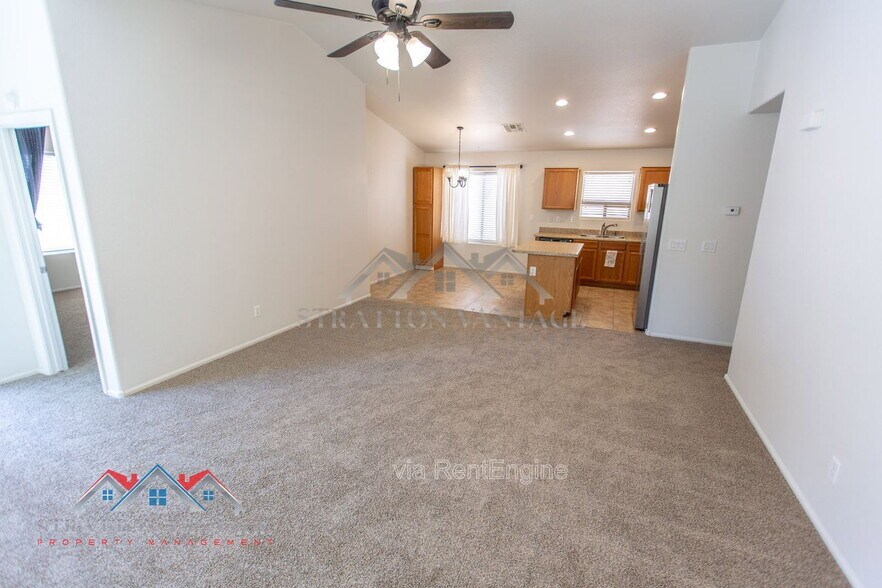 Building Photo - 4149 E Azurite Rd