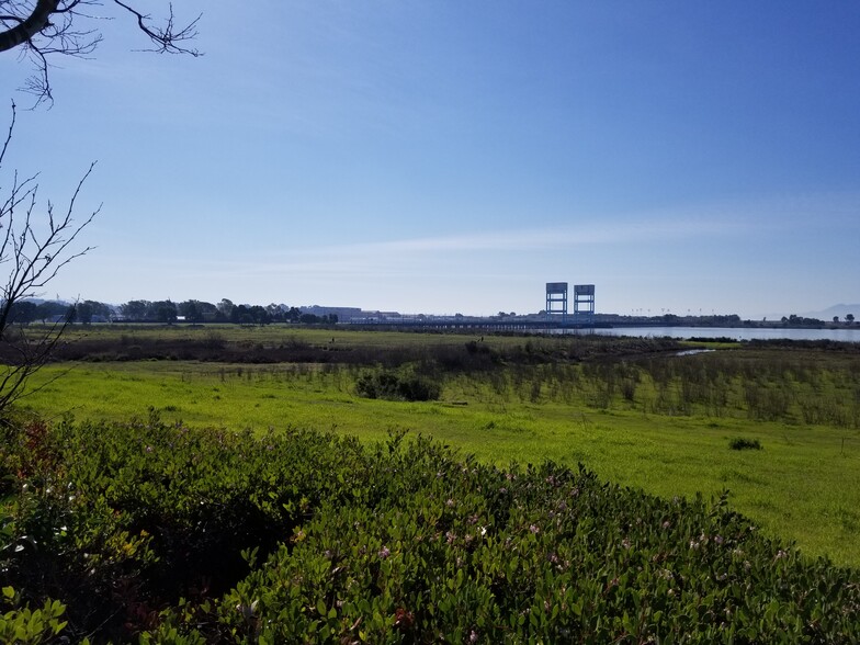 River Park - 44 Daniels Ave