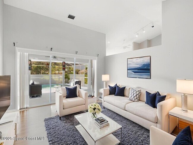 Building Photo - 1026 Blossom Dr