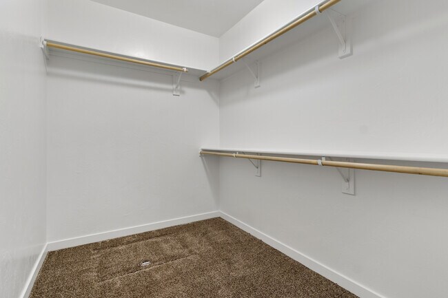 Building Photo - 10102 W Brownstone Dr