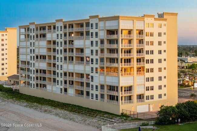 Building Photo - 1025 Jimmy Buffett Mem Hwy