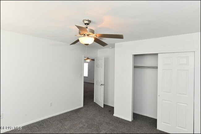 Building Photo - 1591 Hartsdale Dr