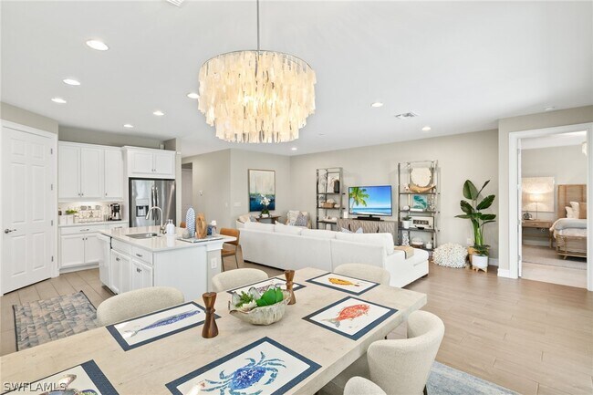 Building Photo - 14546 Tropical Dr