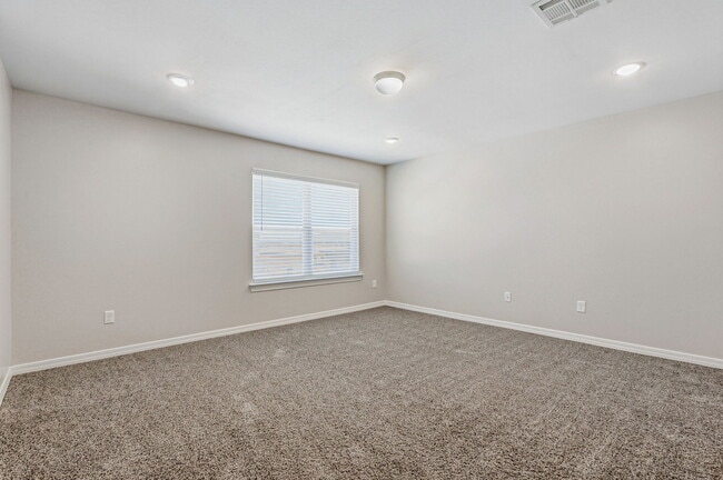 Building Photo - 629 La Entrada Cir