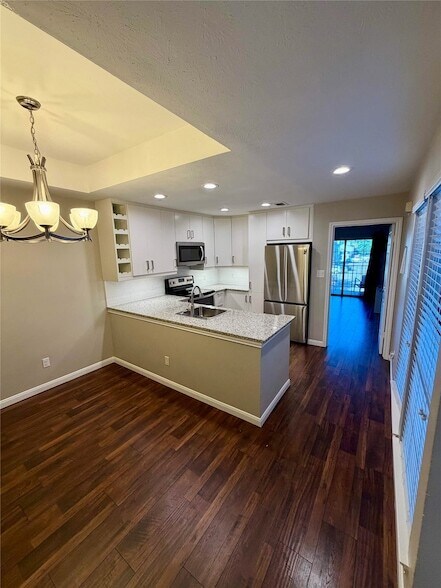 Building Photo - 5100 Verde Valley Ln
