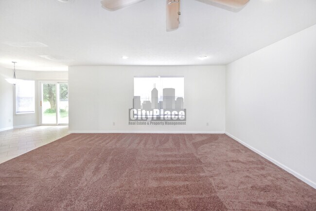 Building Photo - 1394 Fall Ridge Dr