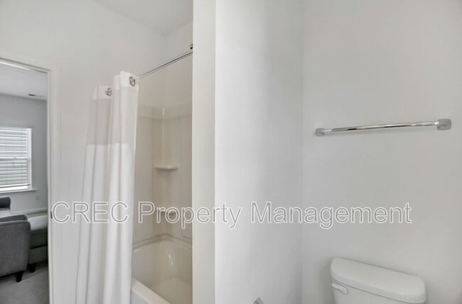 Building Photo - 691 Snow Owl Dr