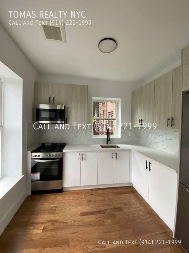 Building Photo - 286 Hawthorne Ave