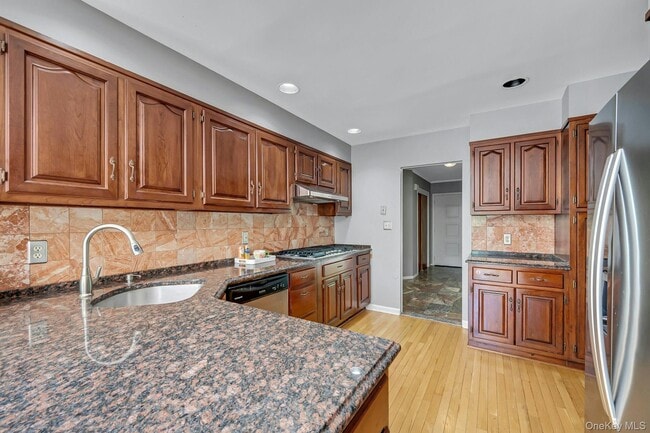 Building Photo - 67 Malvern Ln