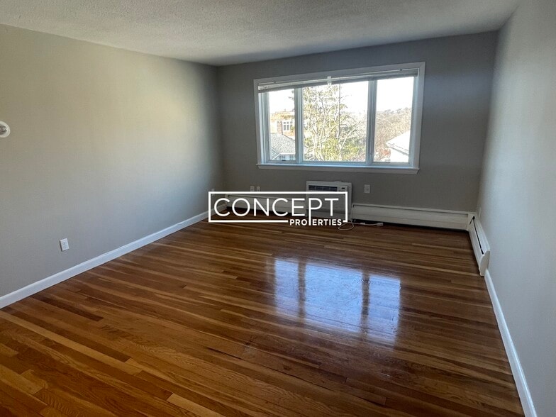 Building Photo - 50 Evergreen St