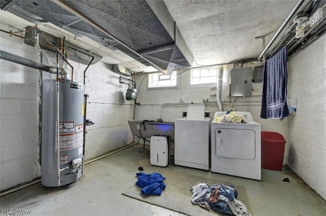 Building Photo - 3932 Meadowbrook Blvd