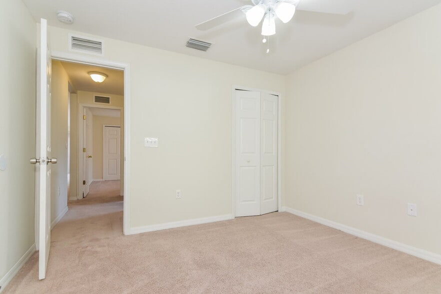 Building Photo - 4013 Constantine Loop