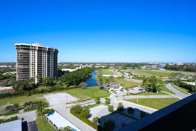 Building Photo - 2400 Presidential Way