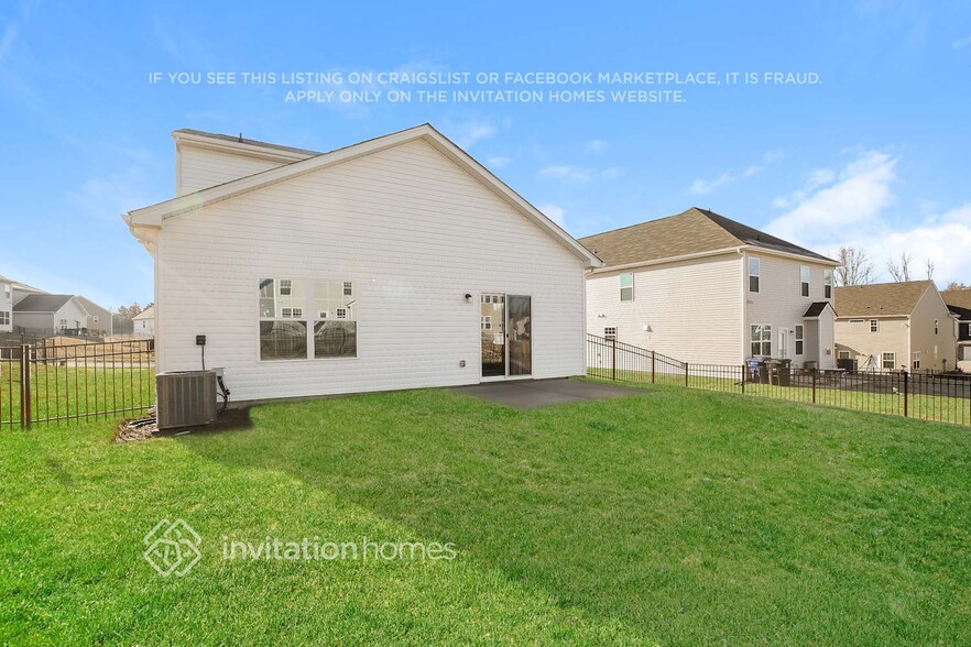 Building Photo - 113 Watrous Way