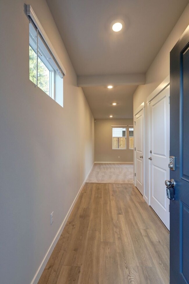 Building Photo - Beautiful 4bd, 3.25ba Home Available in Great Community!