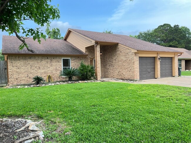 Building Photo - 2417 Colleen Dr
