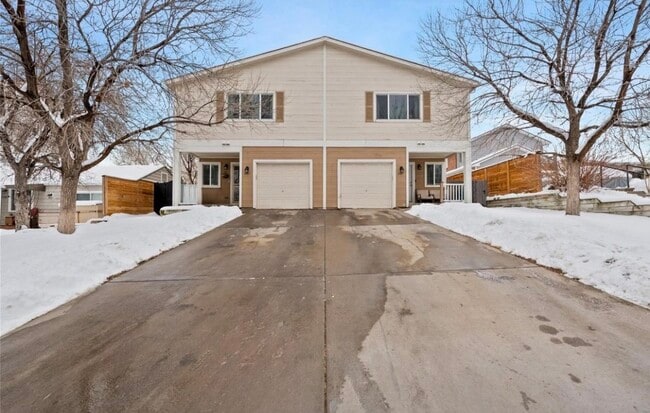 Building Photo - 2182 W Warren Ave