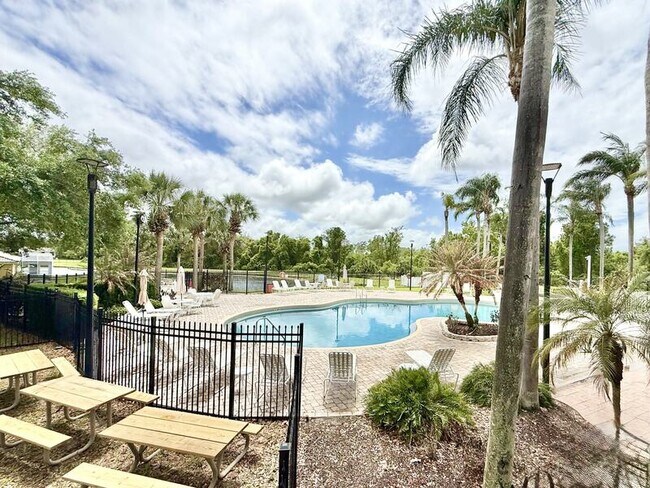 Building Photo - 2140 Mystic Ring Loop
