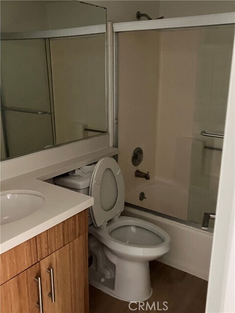 Building Photo - 939 Palm Ave